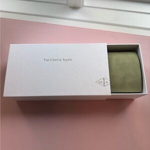 Van Cleef & Arpels White and Olive Box
